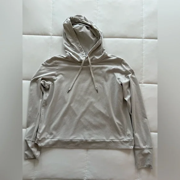 vuori halo hoodie - Picture 2 of 6